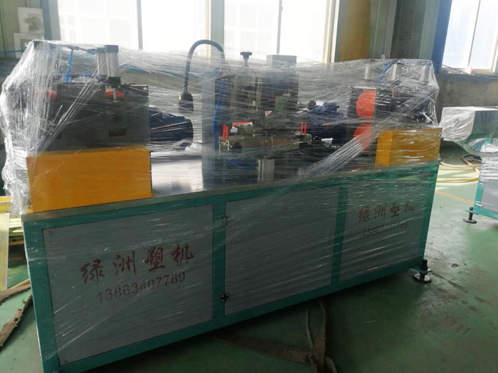 內鑲貼片式滴（dī）灌帶生產線