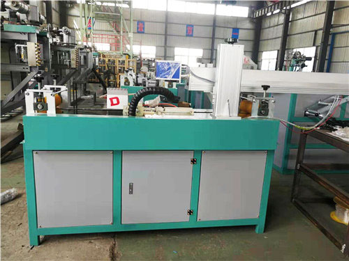 微（wēi）喷带激光打孔机