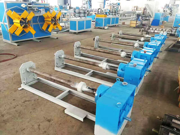 雙層（céng）微噴帶生產線