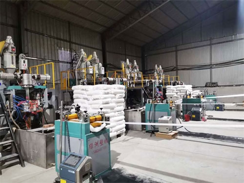 雙層花紋水（shuǐ）龍帶生產線