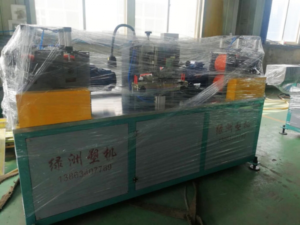 內鑲貼片式滴灌帶生產線