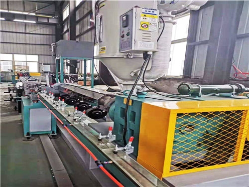 贴片式滴灌带生（shēng）产线