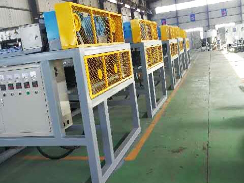 雙層（céng）微噴帶生產線